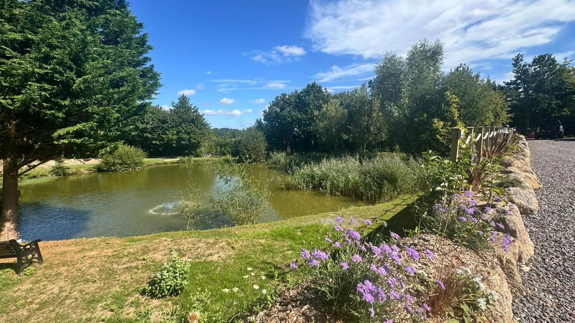 Peaceful Lake Retreat - Fishing Lakes - Swimming Pool 500Yrds - Short Stays Uk Velká Británie